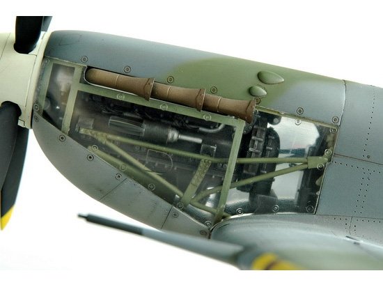 Trumpeter 02413 Spitfire MK.VI 1/24 – zdjęcie 6