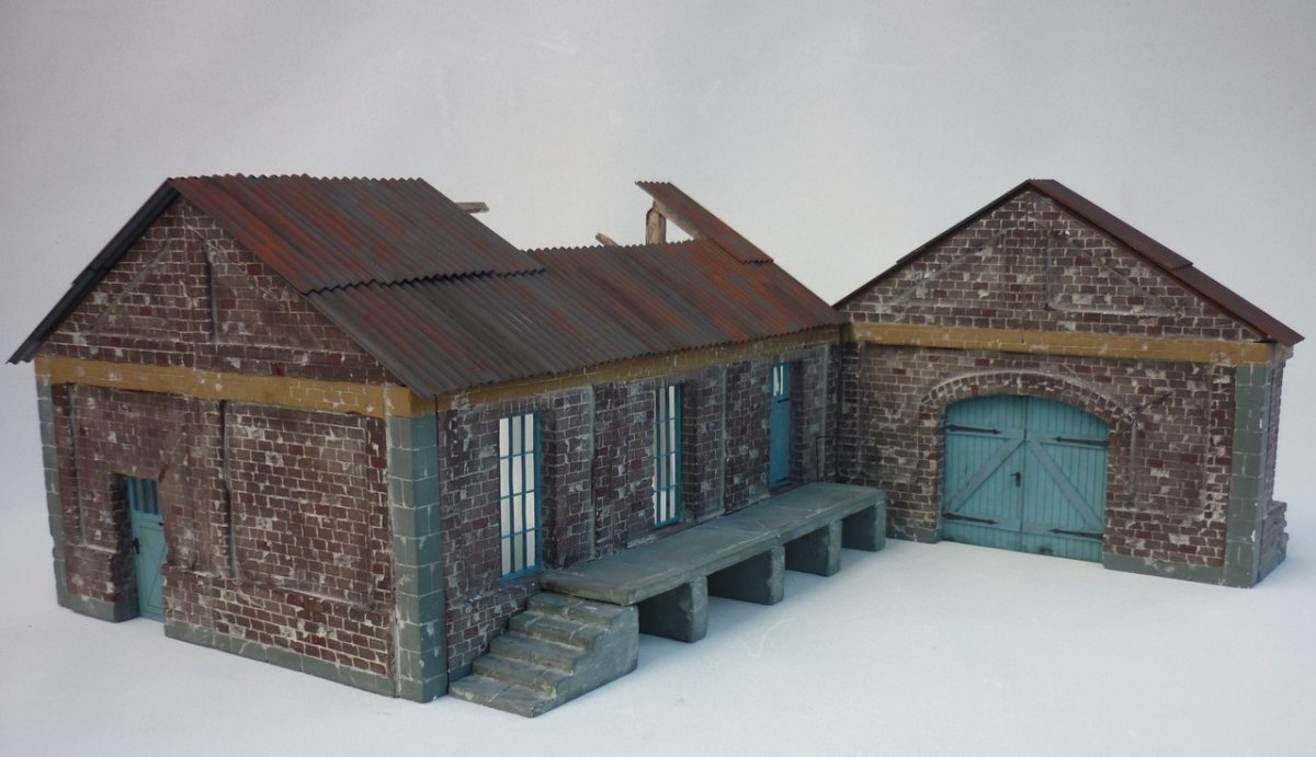 RT-Diorama 35211 Hangar à marchandises (Système modulaire) 1/35  – image 4