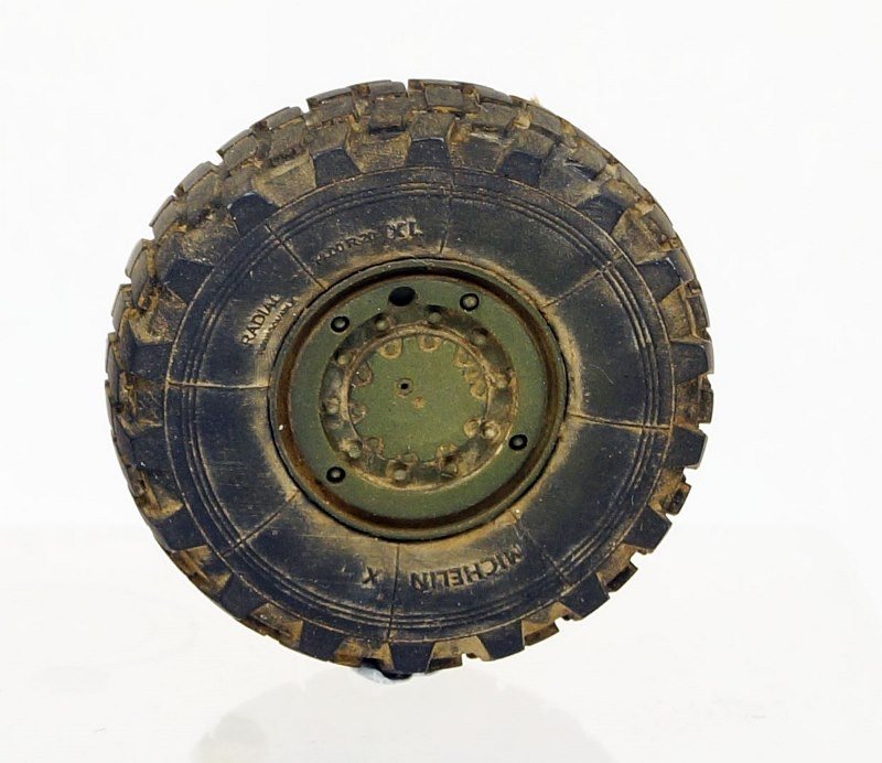 Panzer Art RE35-488 SPz 2 “Luchs” road wheels (Michelin X pattern) 1/35 – immagine 2