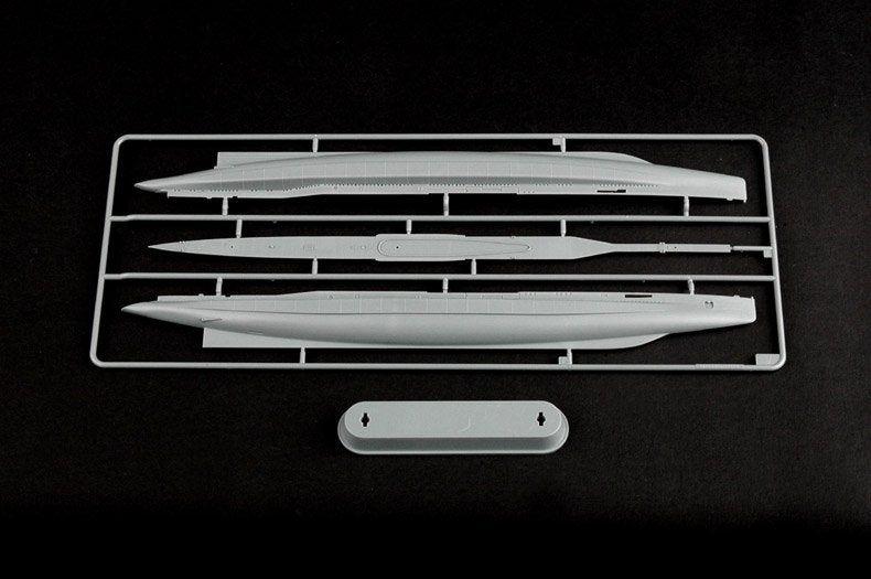 Hobby Boss 83522 French Submarine Surcouf 1/350 – imagen 4