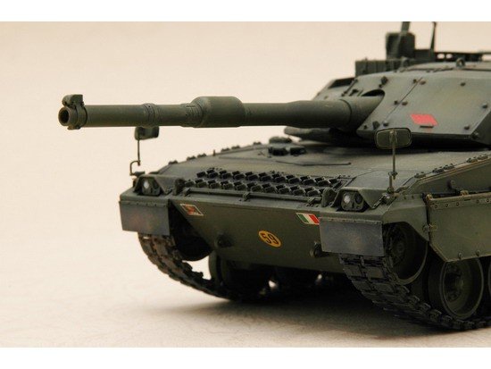 Trumpeter 00332 Italian C-1 Ariete MBT 1/35 – Bild 10
