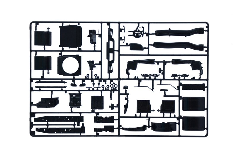 Italeri 3948 MERCEDES-BENZ MP4 BIG SPACE 1/24 – Bild 8