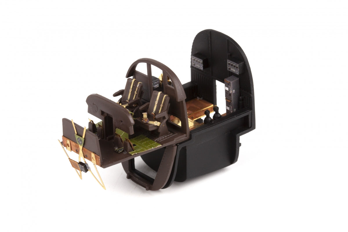 Eduard 73830 B-24H compartiment radio avant AIRFIX 1/72 – image 8