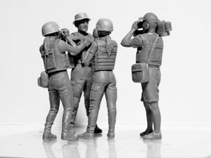 ICM 35751 Journalists in War 1/35 – image 6