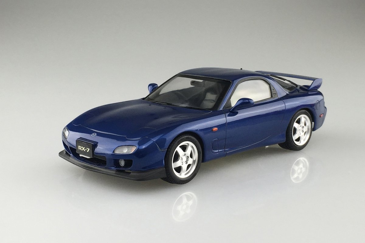 Aoshima 05498 MAZDA FD3S RX-7 &amp;#39;99 (Innocent Blue Mica) 1/24 – imagen 2