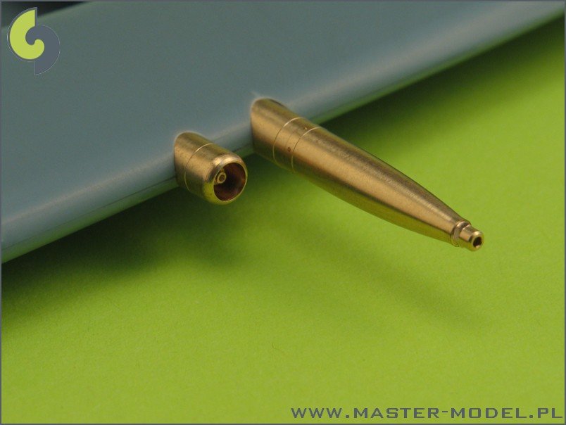 Master AM-32-020 Supermarine Spitfire E wing late - Hispano 20mm &amp;amp; .50cal in fairings 1/32 – imagen 3