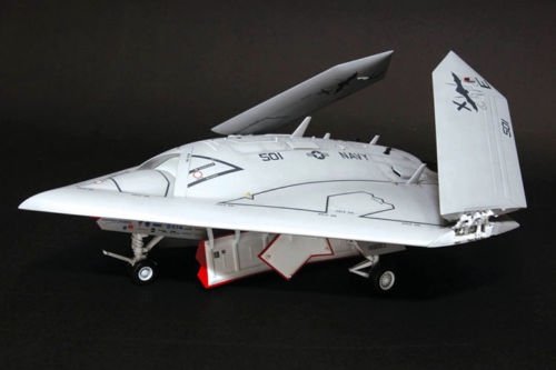 Freedom 18001 U.S Navy UCAS X-47B 1/48 – Bild 6