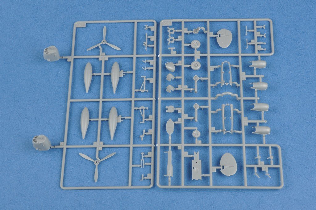 Hobby Boss 80284 P-38L-5-L0 Lightning 1/72 – immagine 6