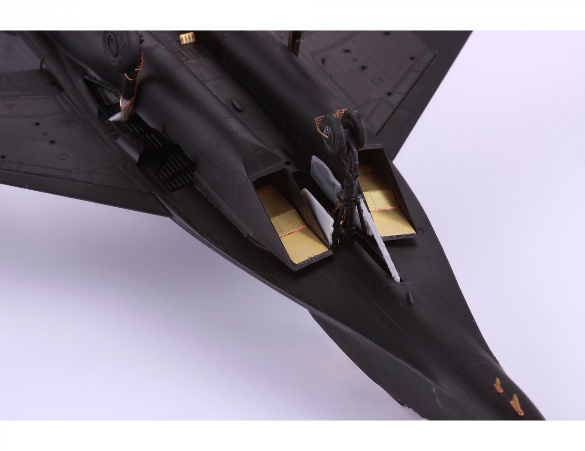 Eduard 73593 MiG-29UB Izdelye 9.51 TRUMPETER 1/72 – immagine 8