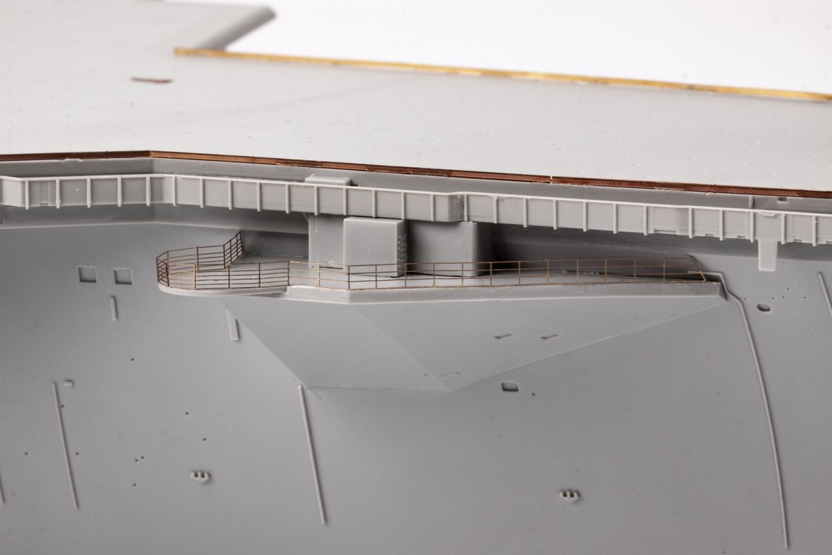 Eduard 53283 USS Constellation CV-64 partie 3 - rambardes et filets de sécurité TRUMPETER 1/350 – image 3