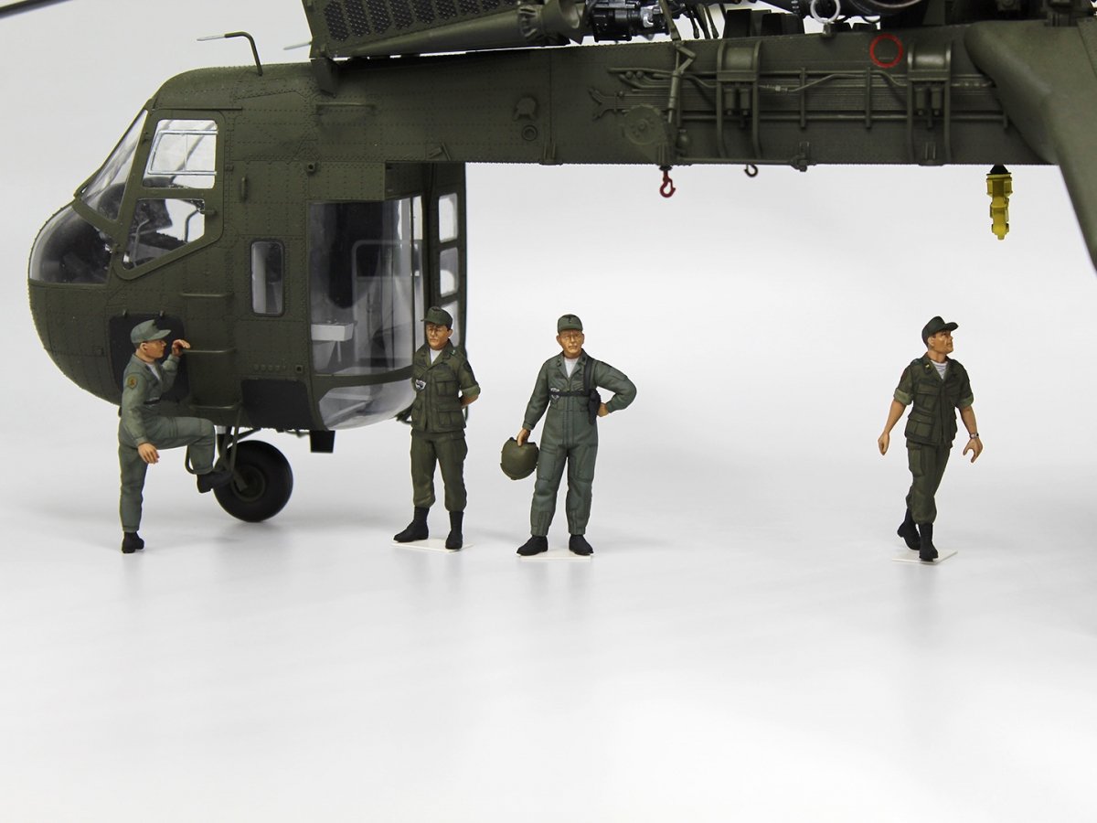 ICM 53101 US Helicopter Pilots (1960s-1970s) 1/35 – immagine 12