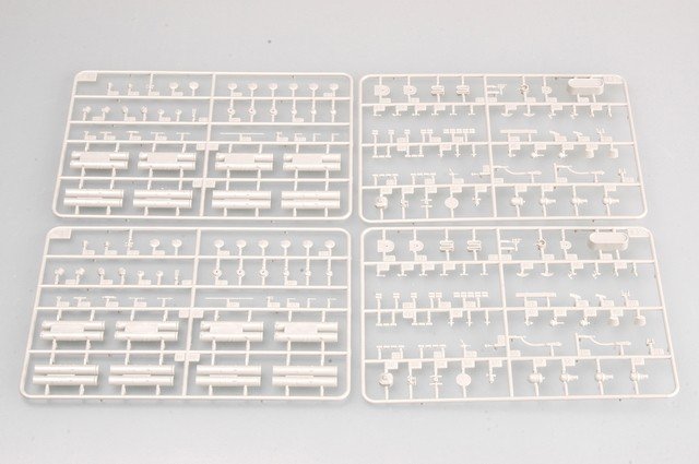 Trumpeter 04518 RUSSIAN NAVY MOSKVA 1/350 – immagine 7