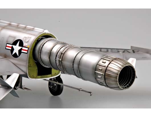 Trumpeter 02232 North American F-100D Fighter 1/32 – Bild 8