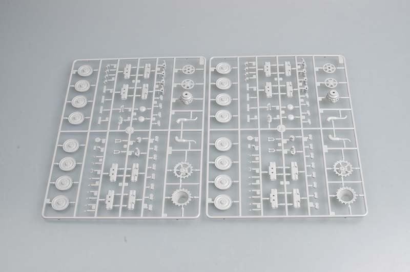 Trumpeter 01536 Allemand E-50 (50-75 tonnes) Standardpanzer (1/35) – image 7
