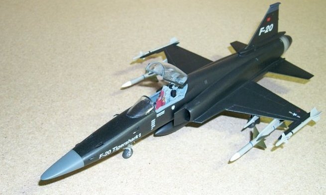 Hasegawa B3 F-20 Tigershark 1/72 – immagine 2