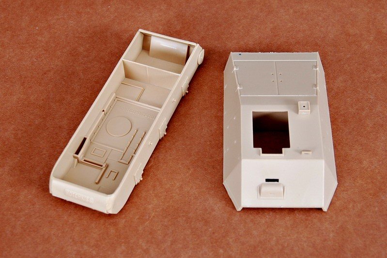 Trumpeter 00355 German 38(H) the artillery observation vehicle 1/35 – imagen 10