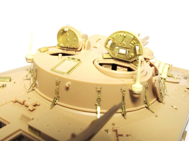 ET Model ER35-008 Soviet Aerial Mount 1/35 – image 2