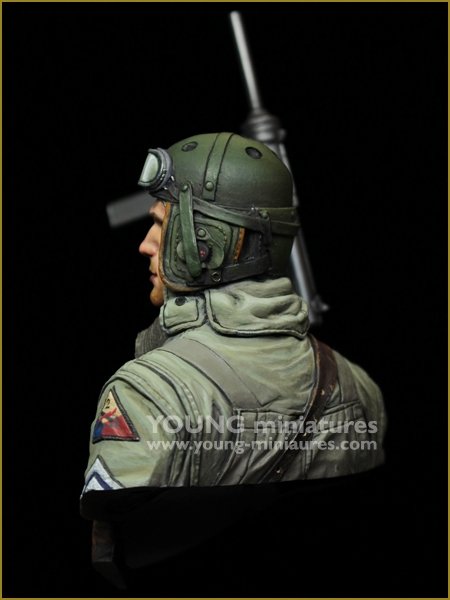 Young Miniatures YM1881 US Tank Crew WWII HELL ON WHEELS 1/10 – immagine 4