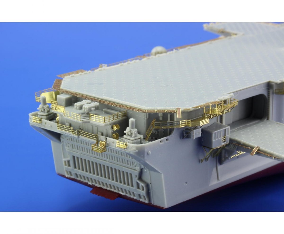 Eduard 17033 USS Wasp LHD-1 HOBBY BOSS 1/700 – imagen 3