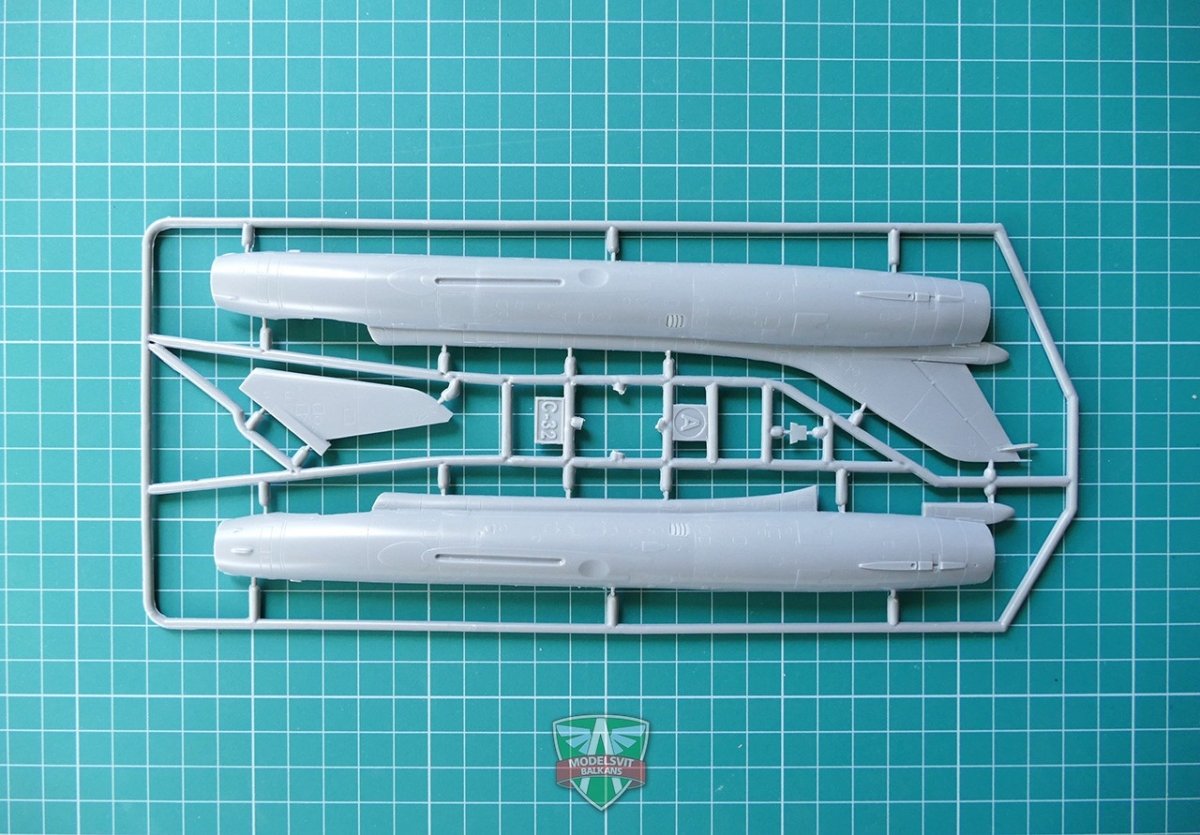 Modelsvit 72018 Sukhoi Su-17 série 1/72  – image 4