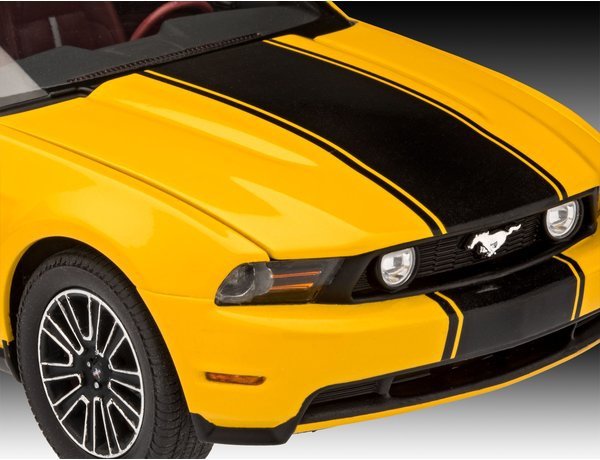 Maquette Revell 07046 Mustang GT 2010 au 1/25 – image 3