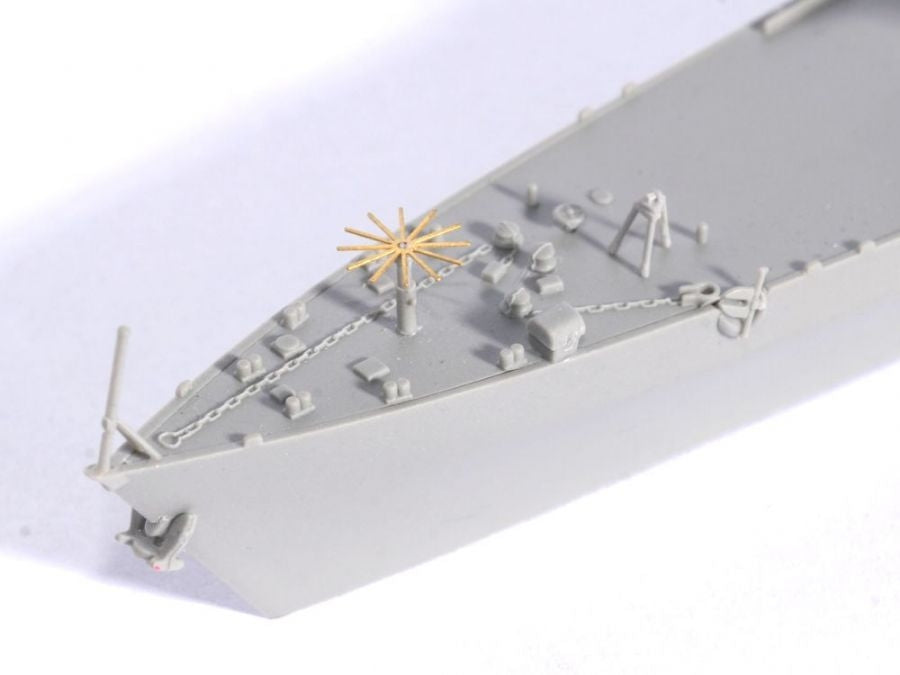 Dragon 7090 U.S.S. Virginia (CGN-38) 1/700 – immagine 14