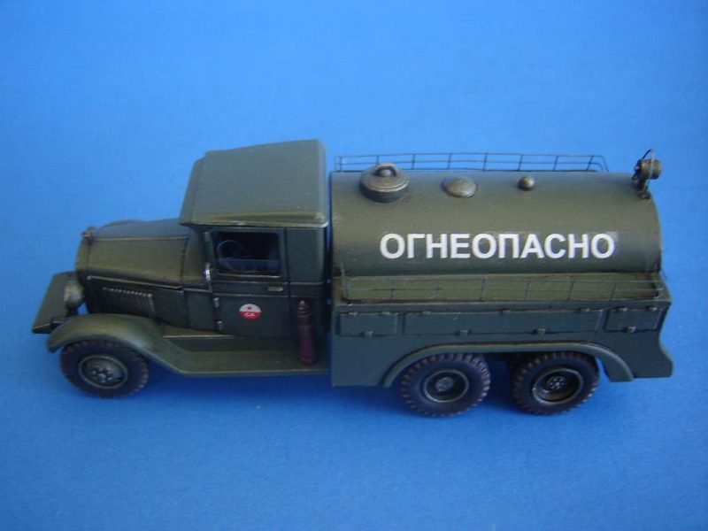 PST 72021 Fuel Truck BZ-35 1/72 – imagen 4