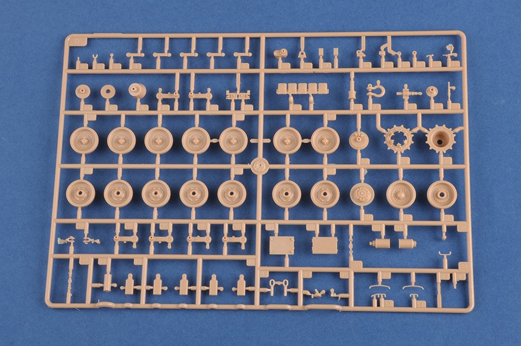 Hobby Boss 84503 Leopard C2 (char de combat principal canadien) 1/35 – image 11