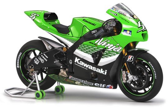 Tamiya 14109 Kawasaki Ninja ZX-RR (1/12) 
