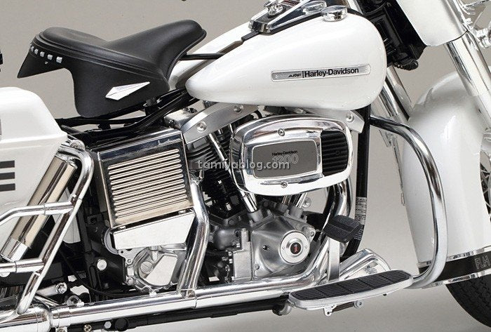 Tamiya 16038 Harley Davidson FLH1200 - Police Bike 1/6 – Bild 3