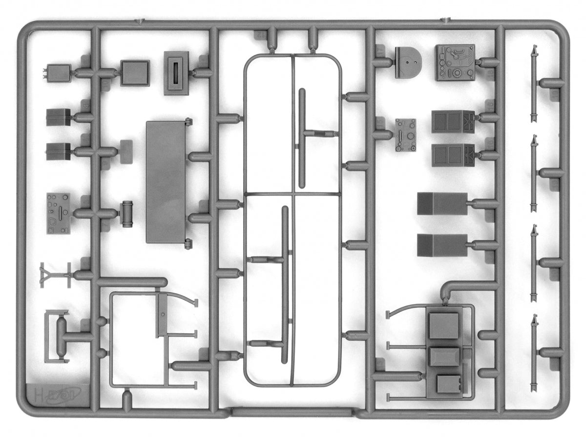 ICM 35105 Beobachtungspanzerwagen Sd.Kfz.251/18 Ausf.A WWII German Observation Vehicle with crew 1/35 – immagine 15