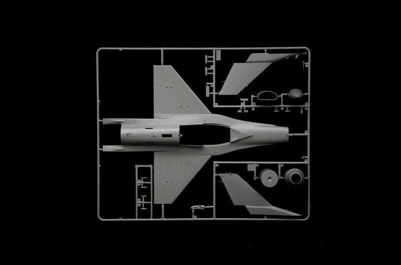 Italeri 2825 F-16C Fighting Falcon 1/48 – zdjęcie 9