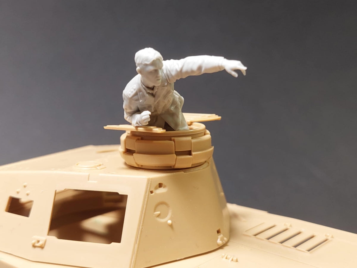 Panzer Art FI35-250 DAK Pz.lll/IV tank commander 1/35 – Bild 3