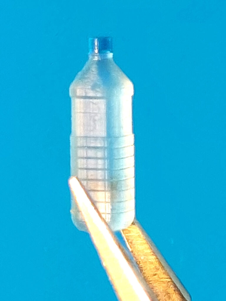 Point of no Return 3524050 Butelki plastikowe (typ I, niebieskie i bezbarwne) / Plastic Bottle (type I, Blue and Clear) 1/35 – imagen 6