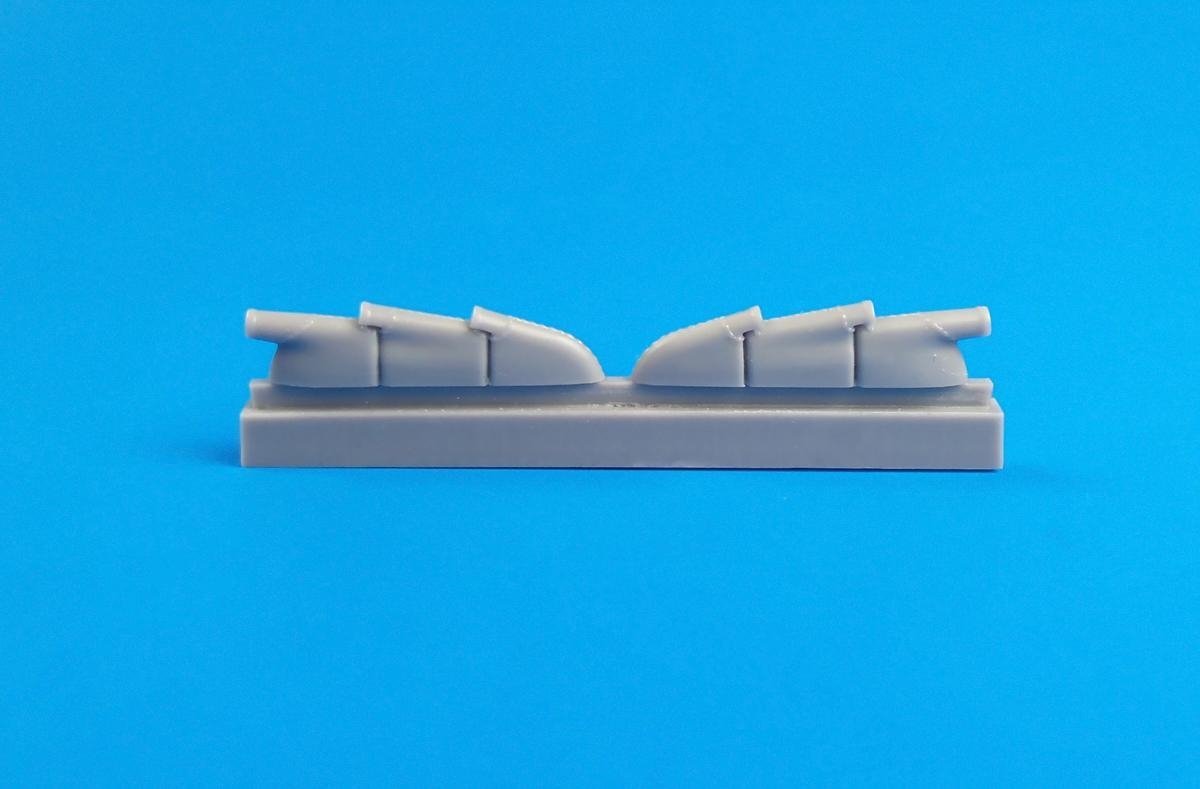 CMK Q48265 Hurricane Mk.I - Exhausts (triple ejector type) for Airfix kit 1/48