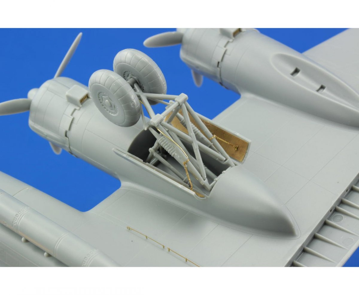 Eduard 72579 Fw 200C exterior 1/72 TRUMPETER – immagine 11
