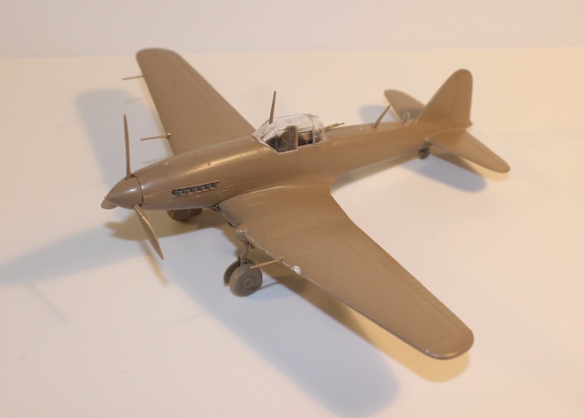Fly 72037 Ilyushin Il-10 Post-war service 1/72 – imagen 3