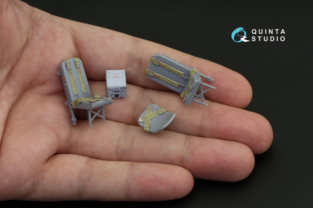 Quinta Studio QD32127 A-26B 3D-Printed &amp;amp; coloured Interior on decal paper (Hobby Boss) 1/32 – immagine 14