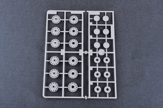 Trumpeter 05552 KV-5 Super Heavy Tank 1/35 – imagen 12