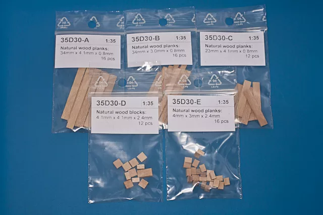 RB Model 35D30 4 x natural wood pallets self assembly kit 1/35 – imagen 4