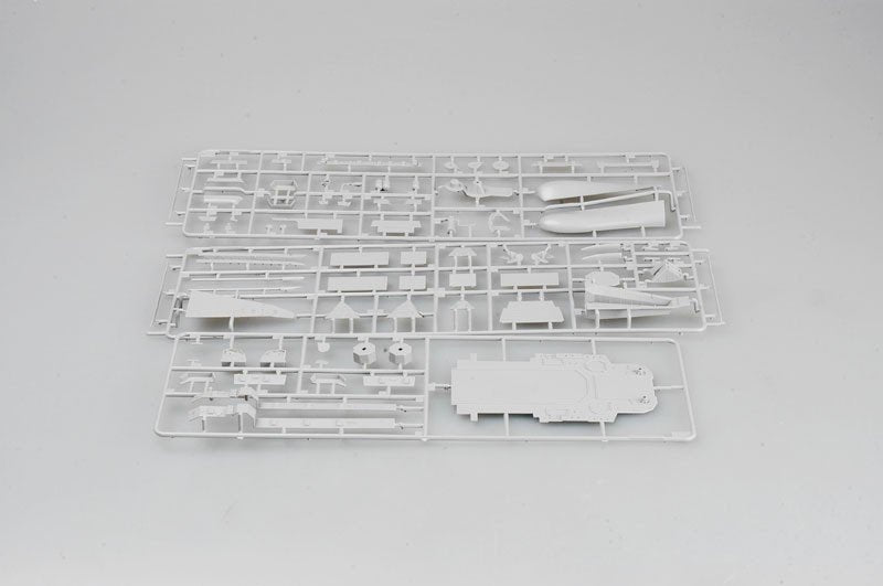Trumpeter 04520 Russian Cruiser Admiral Ushakov (ex-Kirov) 1/350 – imagen 7