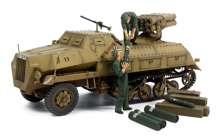 Tamiya 37017 German Self-Propelled Rocket Launcher Sd.Kfz.4/1 Panzerwerfer 42 1/35 – immagine 2