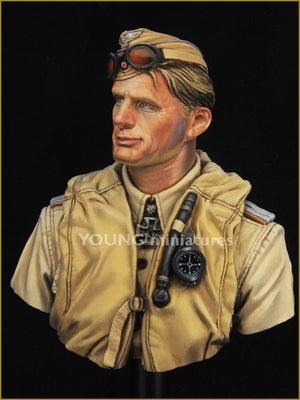 Young Miniatures YM1846 LUFTWAFFE PILOT North Africa WWII 1/10 – Bild 3
