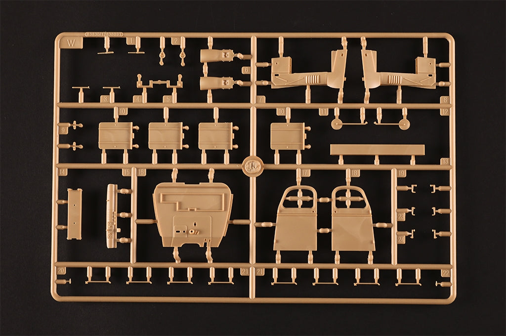 I Love Kit 63567 CCKW-352 with M2A1 105MM Howitzer - Machine Gun Turret Version 1/35 – immagine 20
