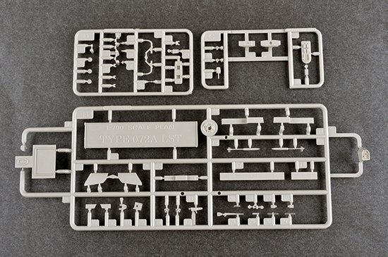 Trumpeter 06728 PLA Navy Type 072A LST 1/700 – imagen 7