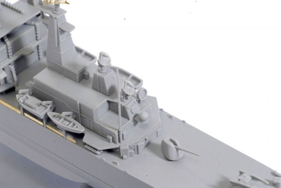 Dragon 7090 U.S.S. Virginia (CGN-38) 1/700 – immagine 7