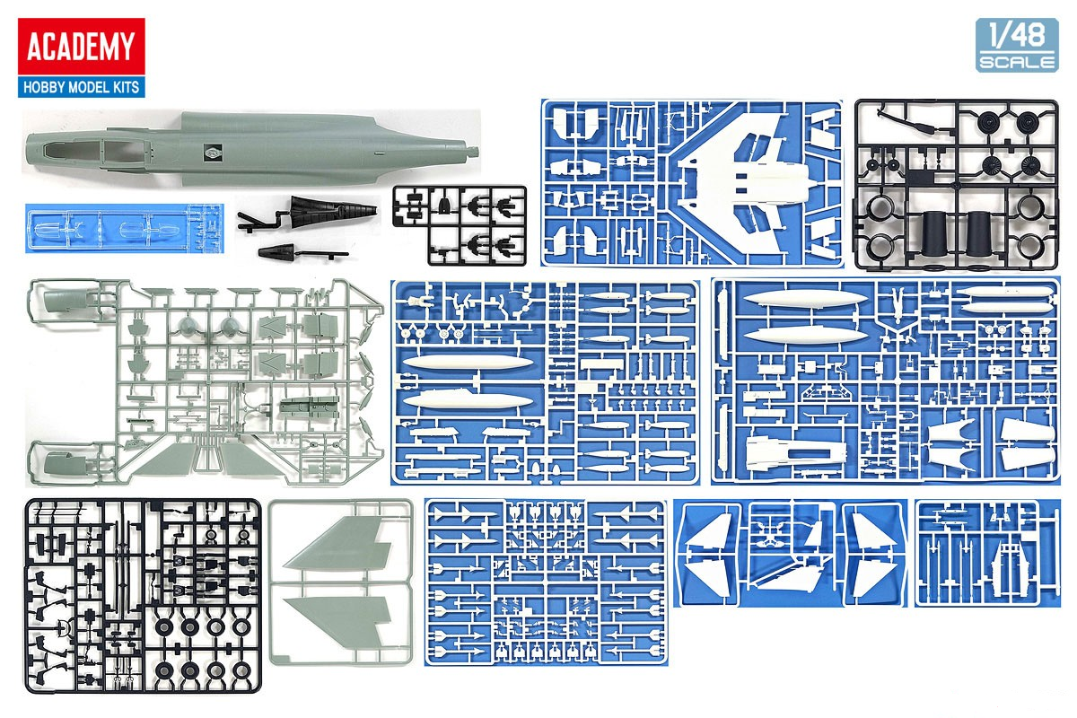 Academy 12356 USMC F-4J Phantom II VMFA-333 Shamrocks 1/48 – imagen 2