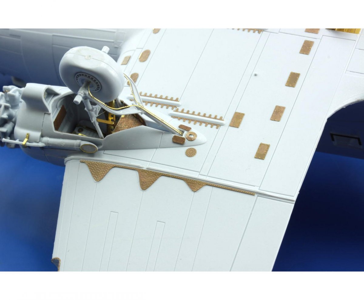 Eduard 72587 C-47 exterior 1/72 AIRFIX – image 5