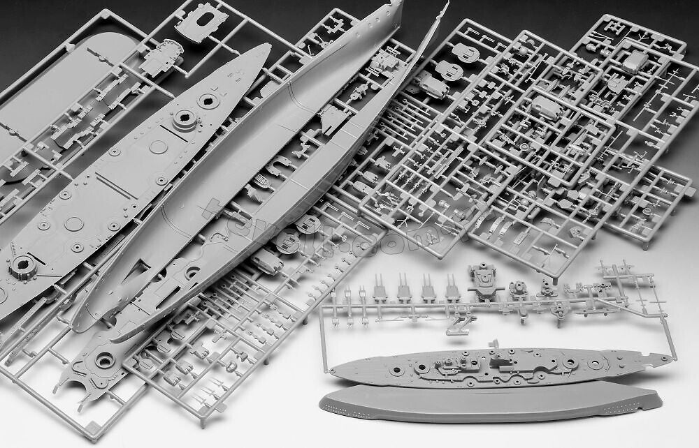 Revell 05637 Gift Set - The Legendary Bismarck 1/700 – immagine 8