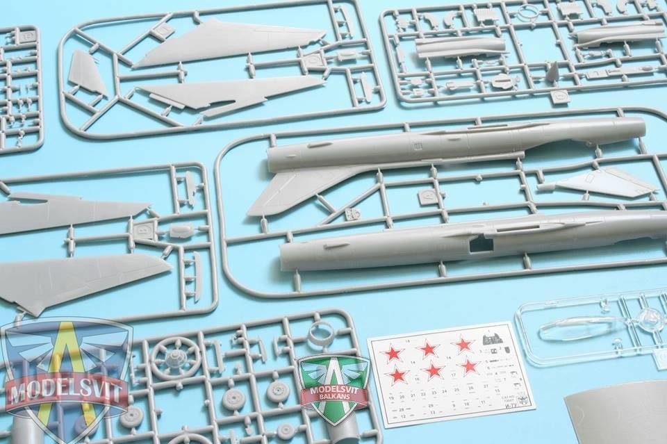 Modelsvit 72027 I-7U Prototype d&amp;#39;intercepteur supersonique 1/72 – image 4